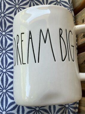 🍀3 for $25🍀 Rae Dunn “Dream Big”mug
